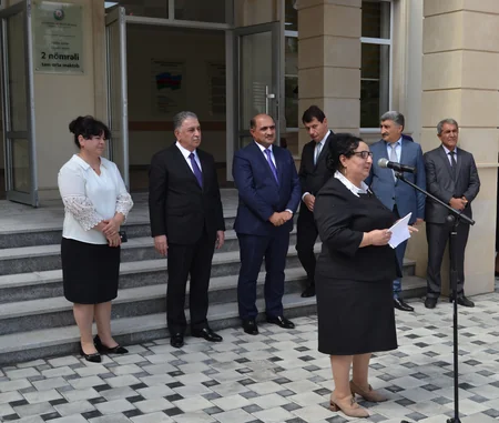 Ağdaşda orta məktəb binasının əsaslı təmirdən sonra açılış mərasimi keçirilib