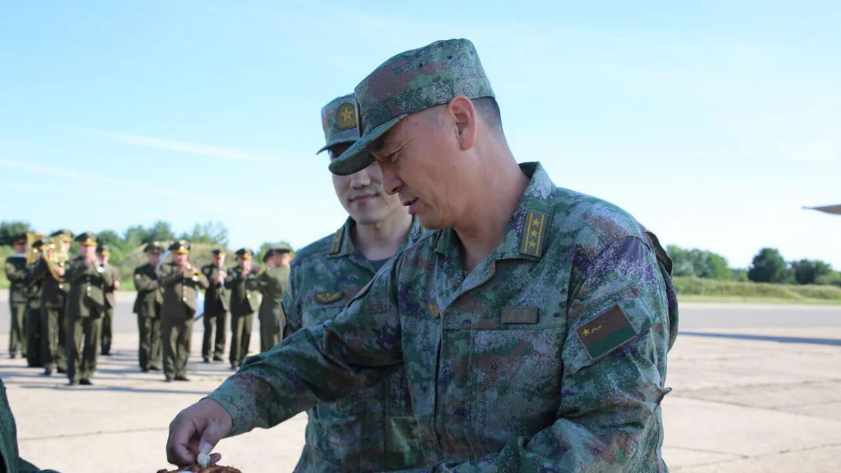 Китайские военные прибыли в Беларусь для участия в учениях