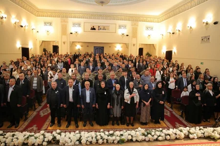 Xəzər rayonunda Heydər Əliyevin 100 illik yubileyinə həsr olunmuş tədbir keçirilib