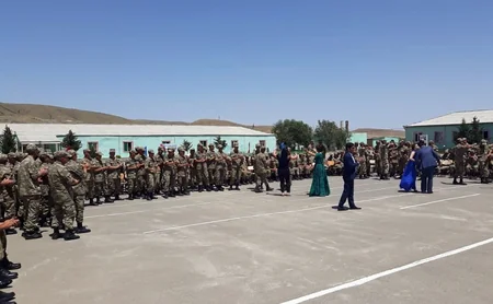 Azərbaycanın hərbi hissələrində bayram tədbirləri keçirilir