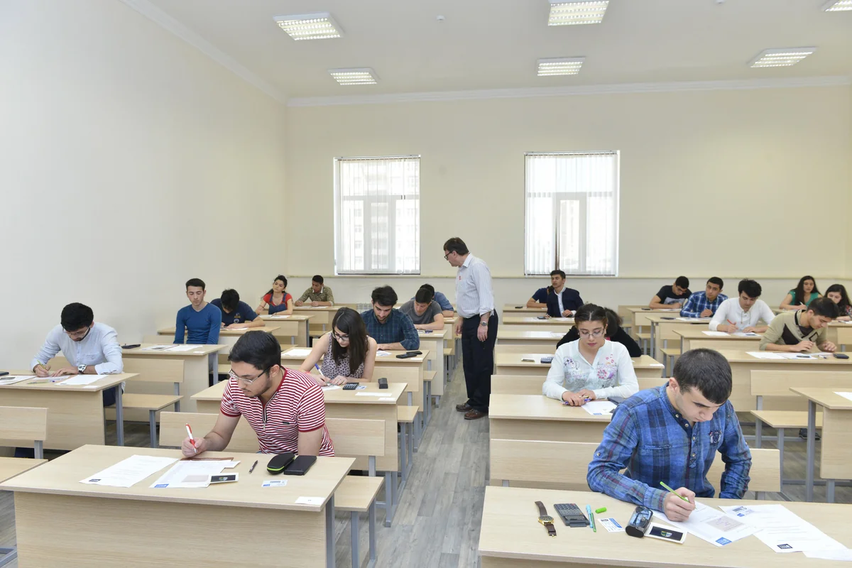​Bakı Ali Neft Məktəbində imtahanları britaniyalı mütəxəssislər keçirir
