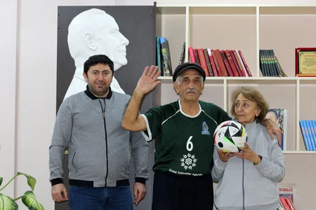 “Neftçi”nin əməkdaşları və veteran futbolçular qocalar evində olublar