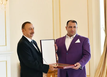 Prezident İlham Əliyev XV Yay Paralimpiya Oyunlarında iştirak etmiş idmançılarla görüşüb - YENİLƏNİB