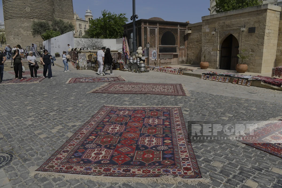 Xalçaçılığı ilmələrlə qoruyanlar  - REPORTAJ