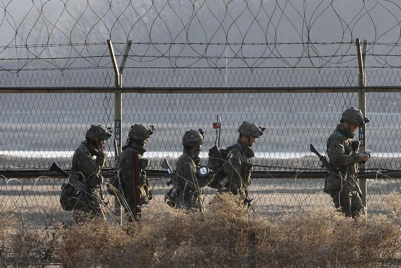N. Korean soldier defects to S. Korea: military