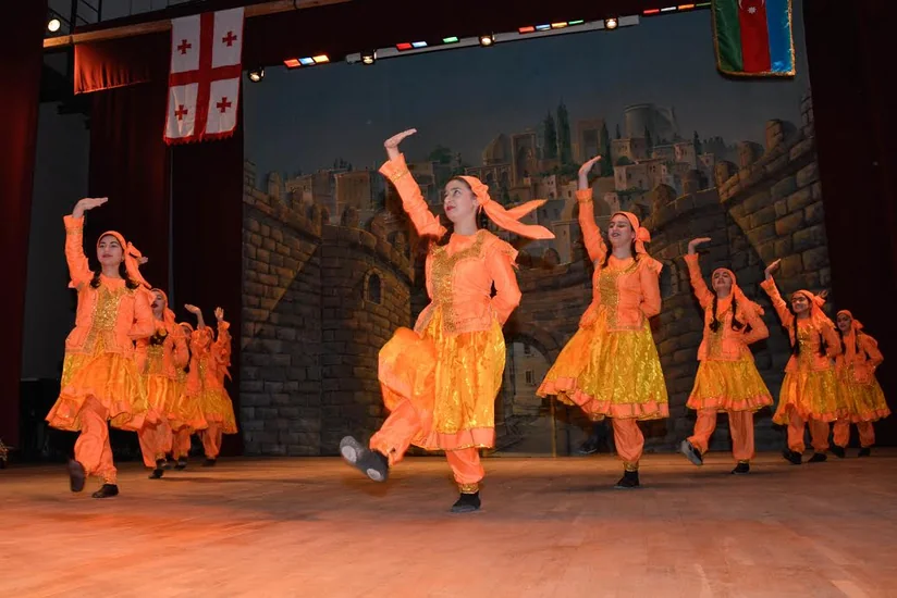 Gələcəyin günəşi adlı Uşaq və Gənclərin Beynəlxalq Yaradıcılıq Festivalı keçirilib