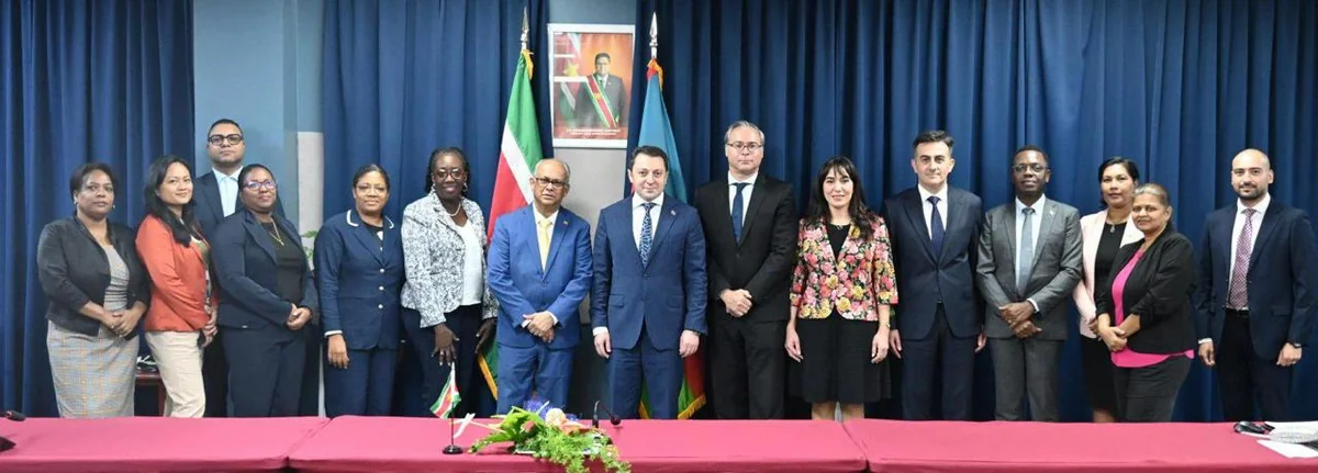 Azerbaijani, Surinamese MFAs hold first political consultations