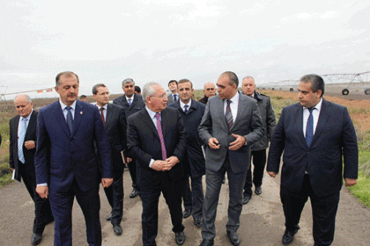 İmişlidə yeni kənd təsərrüfatı texnikası nümayiş olunub