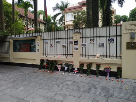 Vyetnamlılar Gəncə terrorunun qurbanlarını yad ediblər