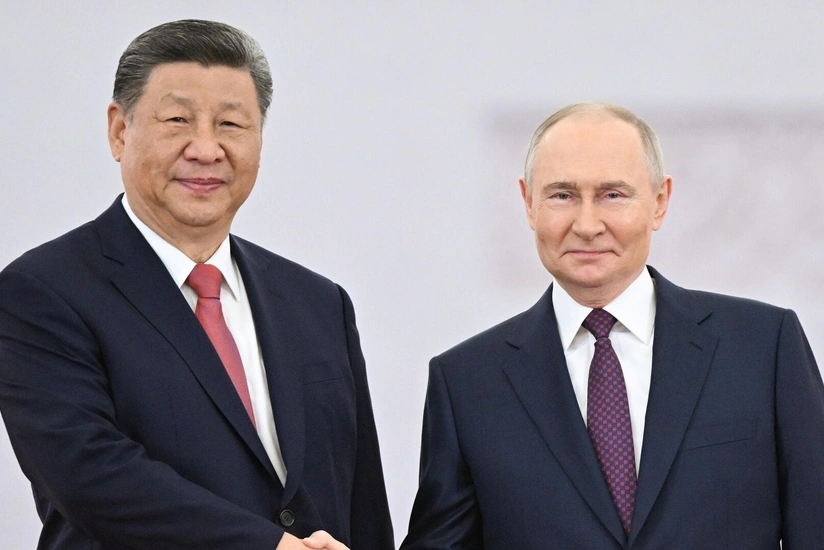 Chinese, Russian leaders discuss economy, politics and security issues