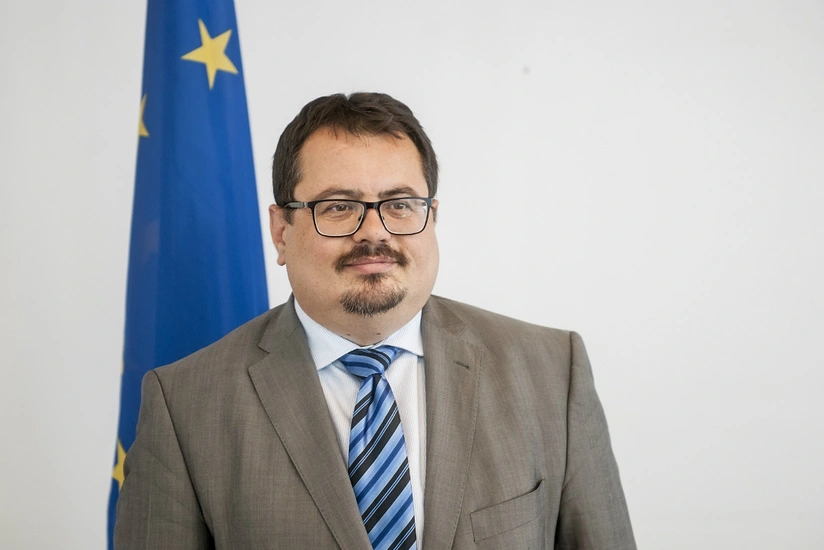 Михалко: ЕС продолжает оказывать содействие Азербайджану в разминировании