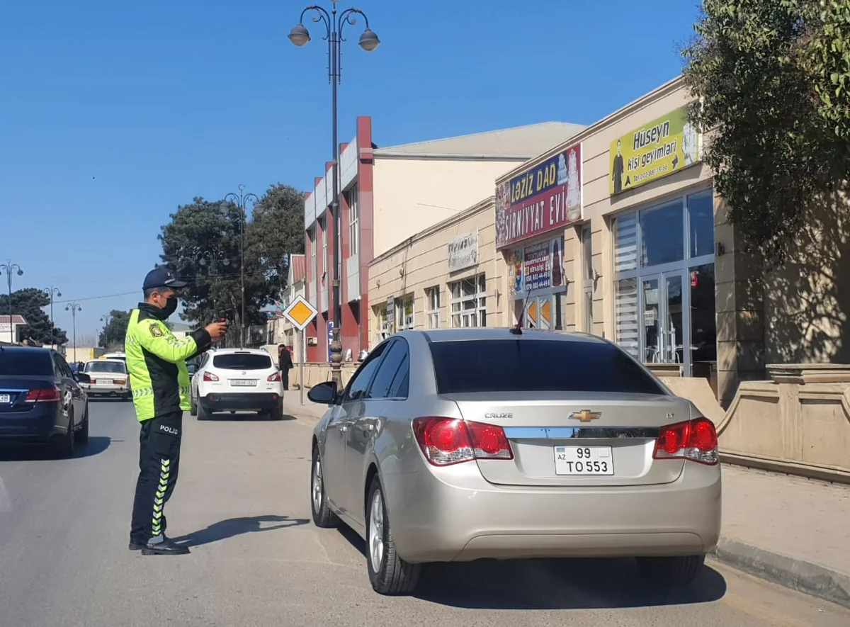 Biləsuvarda parklanma qaydalarını pozan sürücülər cərimələnib