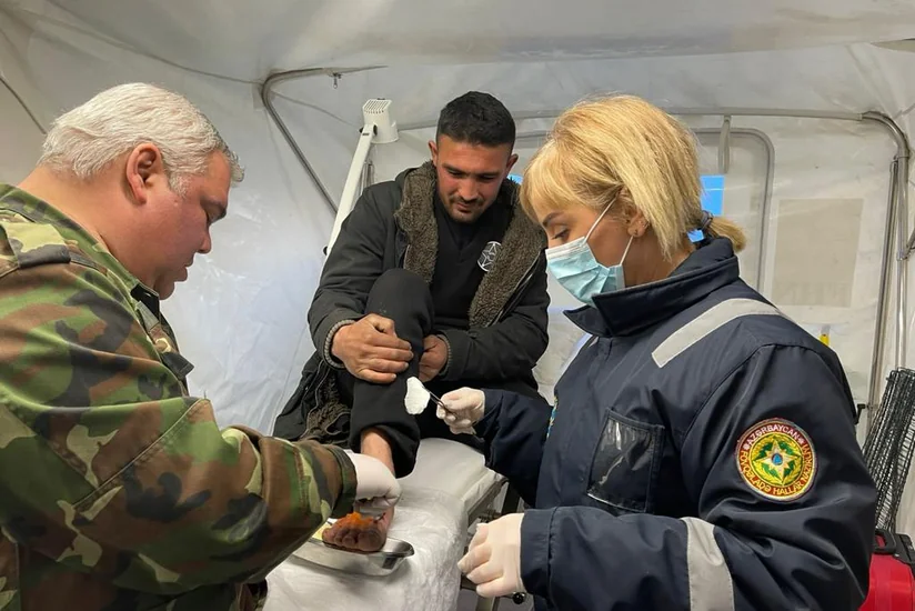 В мобильных полевых госпиталях МЧС Азербайджана в Турции оказаны медуслуги 729 пострадавшим