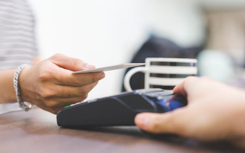 Azərbaycanda xaricilərin bank kartları ilə xərcləmələri 1 % artıb