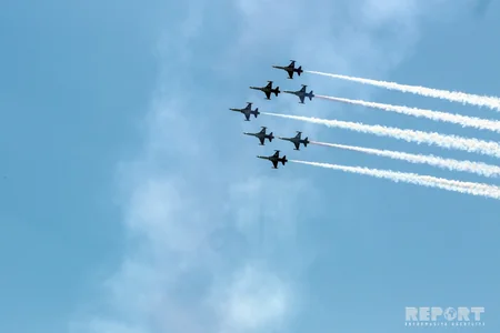 Bakı səmasında hərbi təyyarələr - FOTOREPORTAJ