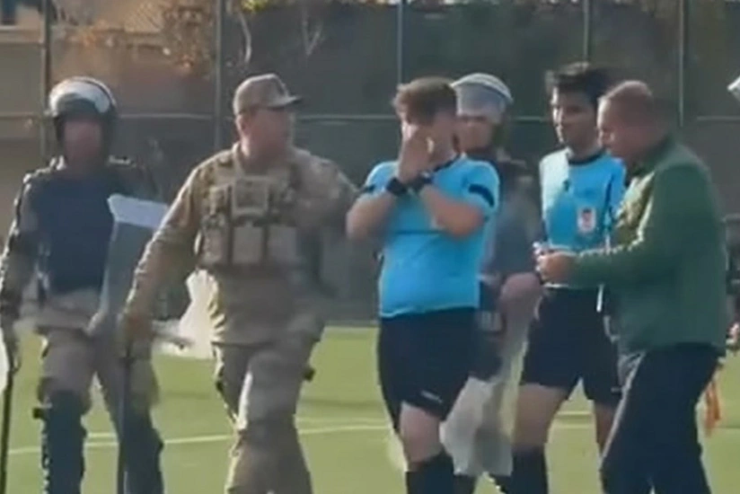 Türkiyədə daha bir futbol hakimi döyülüb, referinin burnu qırılıb