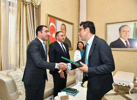 Avropa çempionatında gümüş medal qazanan Azərbaycan millisi təltif edilib