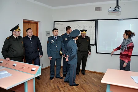 Делегация минобороны Казахстана посетила Военный лицей имени Д.Нахчыванского