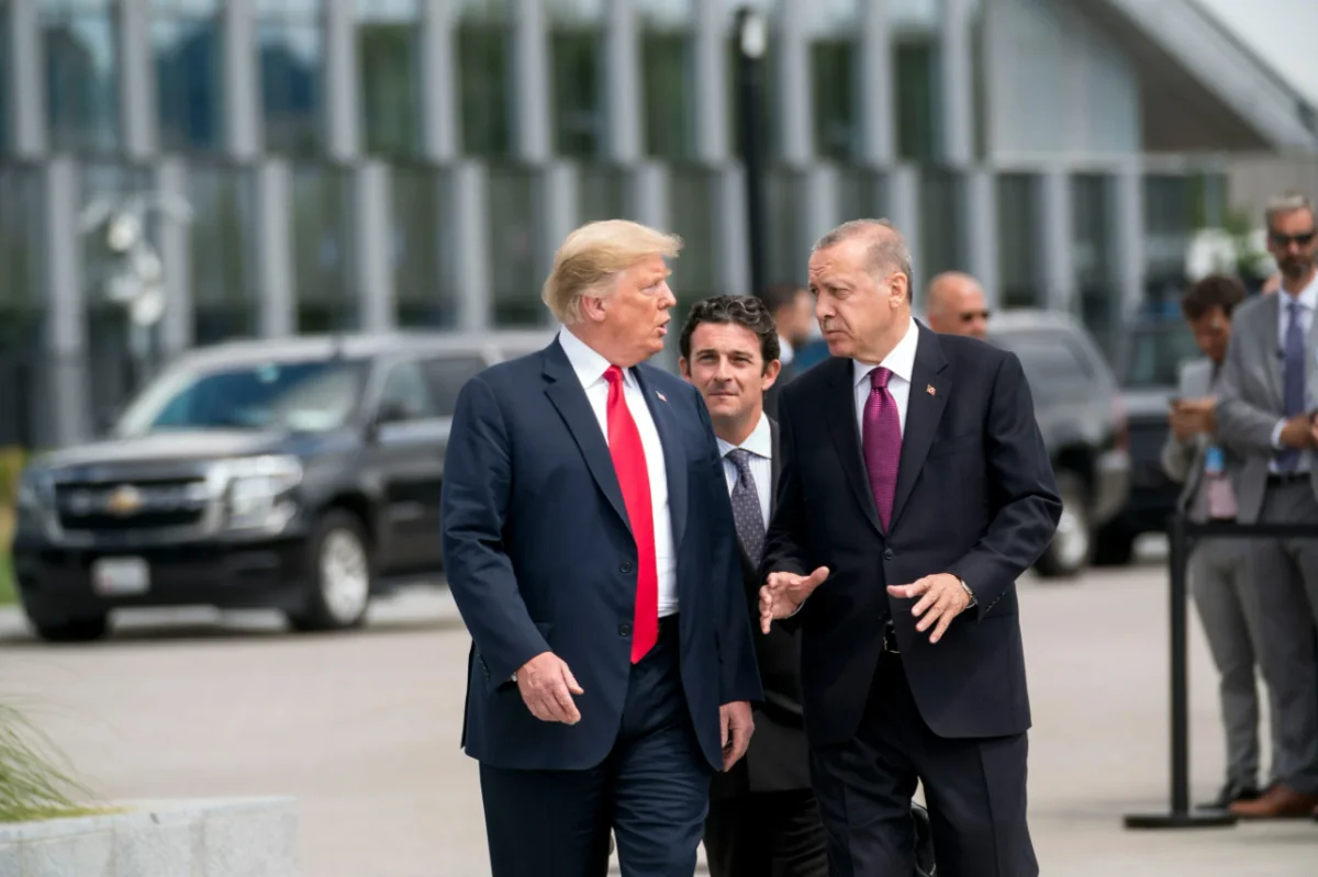 Эрдоган обсудил по телефону с Трампом конфликт Израиля и Ирана