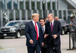 Эрдоган обсудил по телефону с Трампом конфликт Израиля и Ирана