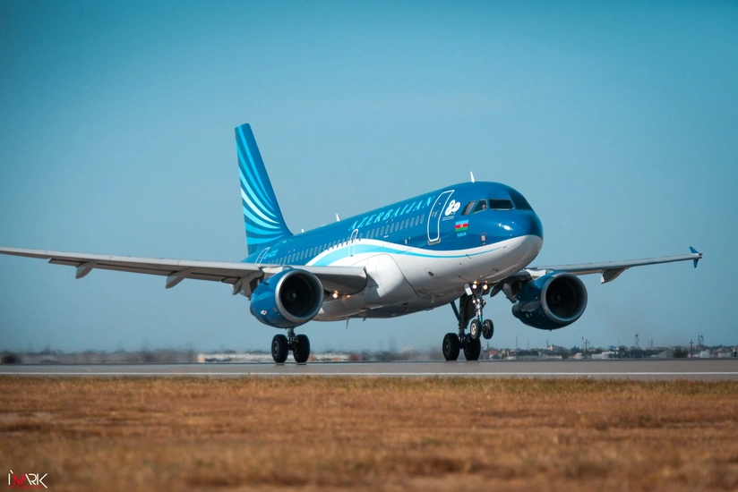 Азербайджан приостанавливает авиарейсы в 10 городов России