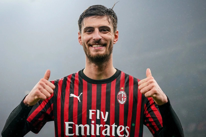 Milan müdafiəçisi ilə müqavilənin müddətini uzadacaq