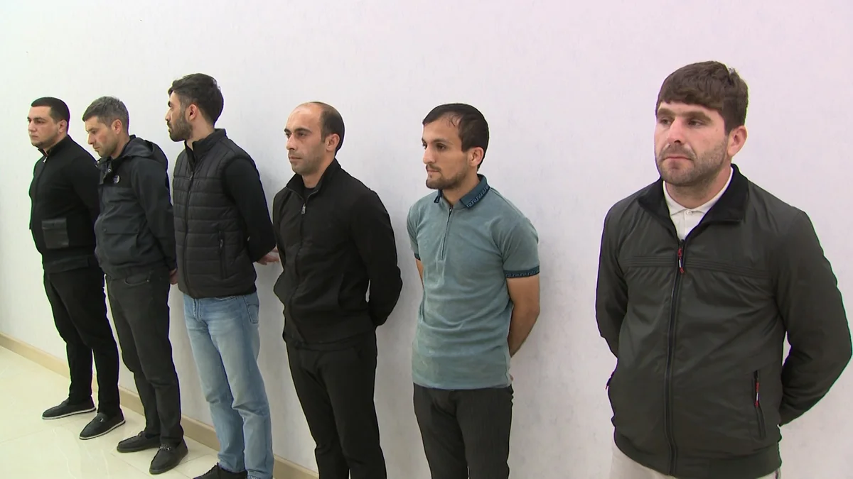 Masazırda saxta spirtli içkilər hazırlayan dəstə üzvləri saxlanılıb