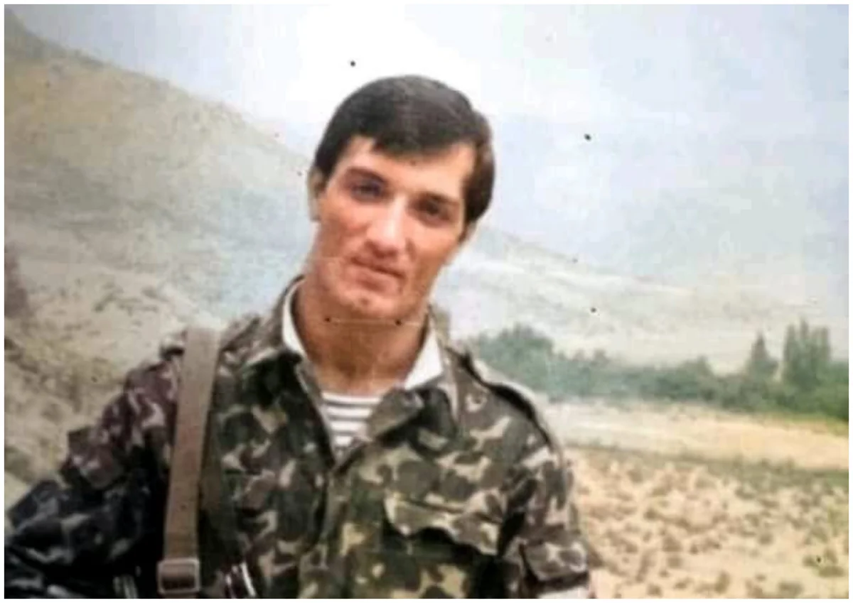 Milli Qəhrəman Əliyar Əliyevin məzarı bərpa olunub - FOTO
