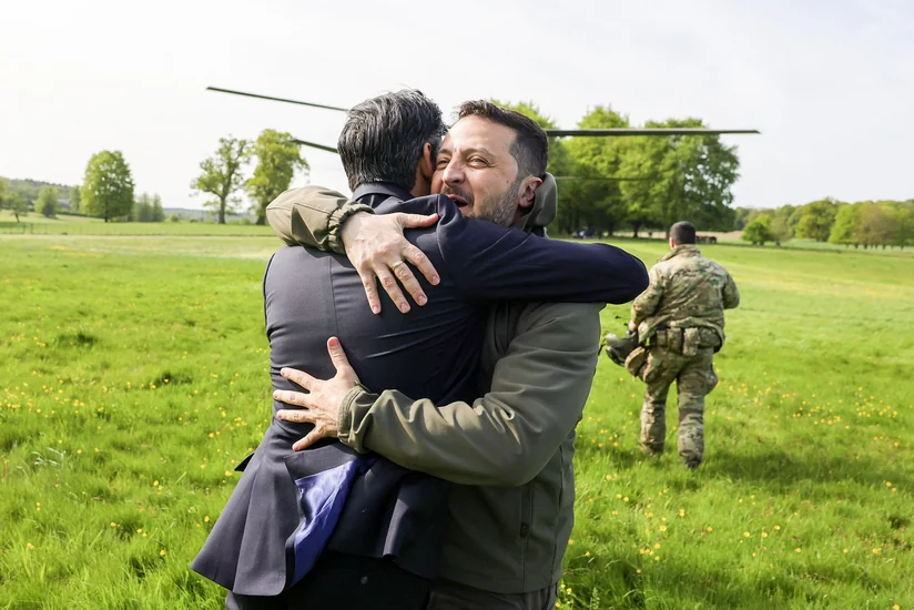 Ukrayna və Britaniya liderləri arasında görüş başlayıb