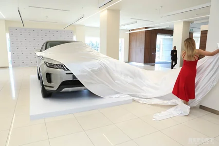 Bakıda yeni “Range Rover Evoque” avtomobili təqdim edilib