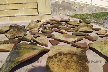 Neftçalada Kür çayının yatağından küp qəbir tapılıb 