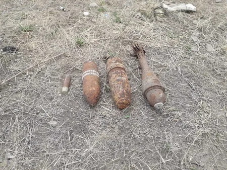 Ağstafada bir neçə mərmi və qumbara tapılıb