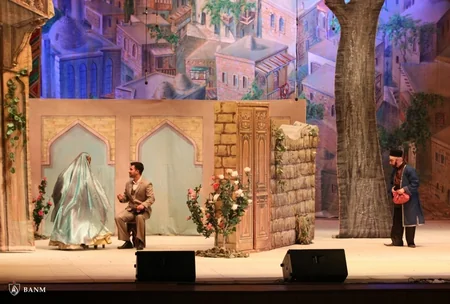 Студенты Бакинской высшей школы нефти исполнили оперетту Не та, так эта - ВИДЕО