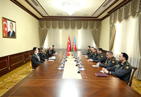 Azərbaycan Ordusunun Türkiyə modelinə uyğunlaşdırılması ilə bağlı tədbirlər müzakirə edilib