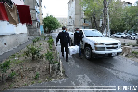 SOCAR Sumqayıtdakı aztəminatlı ailələrə və ahıl vətəndaşlara ərzaq yardımı edir - VİDEO