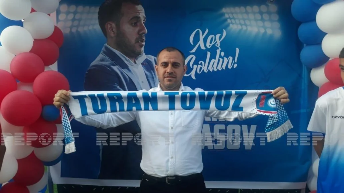 Ayxan Abbasov komandasına avtobus alınması üçün 60 manat ianə edib