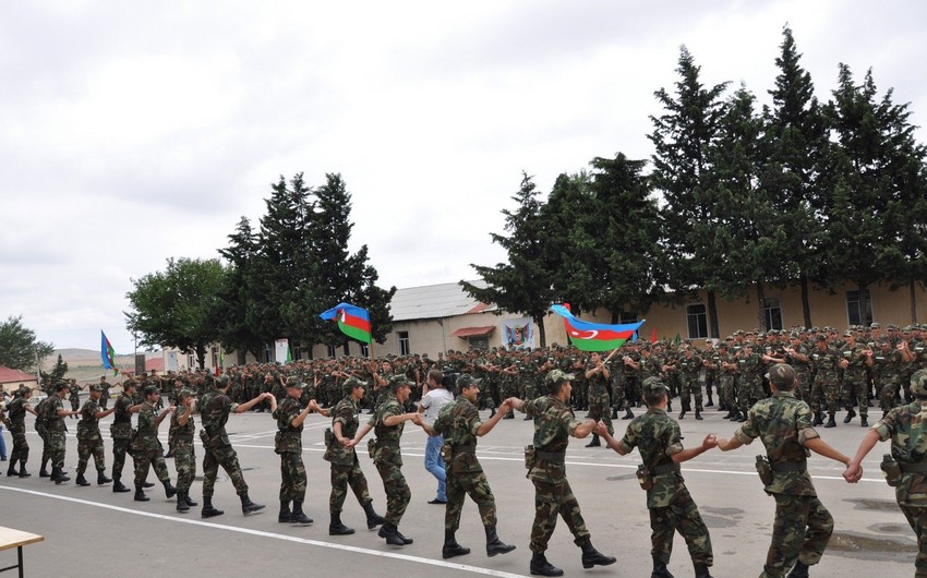 Azərbaycan Prezidenti müddətli həqiqi hərbi xidmətə çağırışla bağlı sərəncam imzalayıb