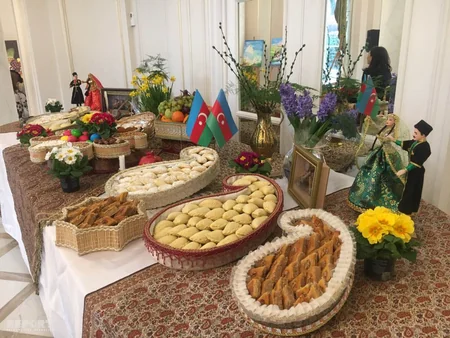 В Париже отметили праздник Новруз - ФОТО