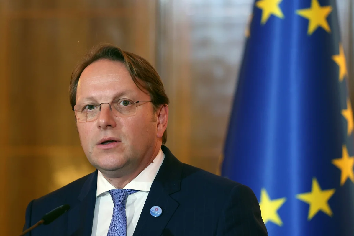 EU commissioner for neighborhood congratulates Ilham Aliyev on his re-election