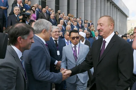 Prezident İlham Əliyev Azərbaycan parlamentinin 100 illiyi münasibətilə keçirilən təntənəli iclasda iştirak edib