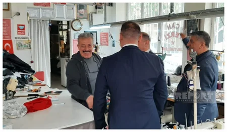 YAP nümayəndə heyəti İstanbulda yerli sakinlərlə görüşüb 