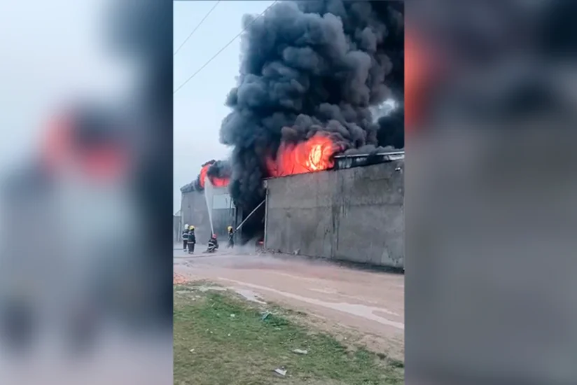 Пожар на объекте в Баку потушен