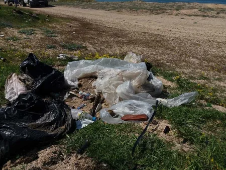 Nardaranda əl qumbarası, patron və avtomat darağı aşkar olunub