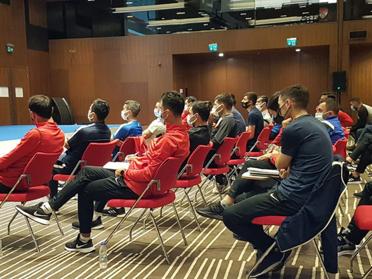Azərbaycanlı futbol hakimləri Türkiyədə VAR seminarında iştirak edir