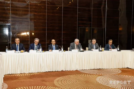 Prezident seçkilərində KİV-in rol və vəzifələrinə həsr edilən seminar-müşavirə keçirilib - YENİLƏNİB