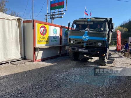 По дороге Ханкенди-Лачын беспрепятственно проехали 74 автомобиля миротворцев