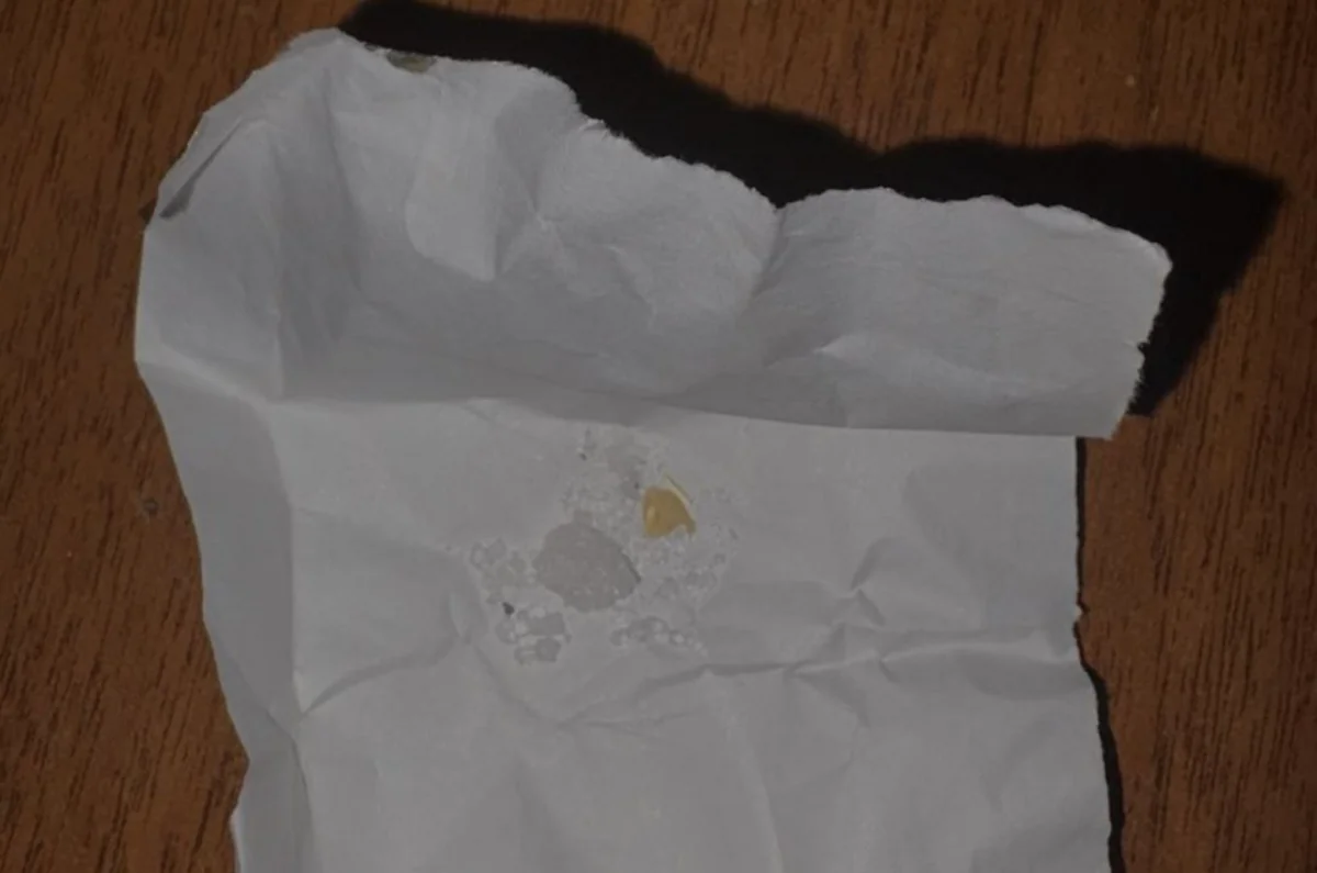 Bakıda ata həbsdəki oğluna narkotik vasitə gətirib