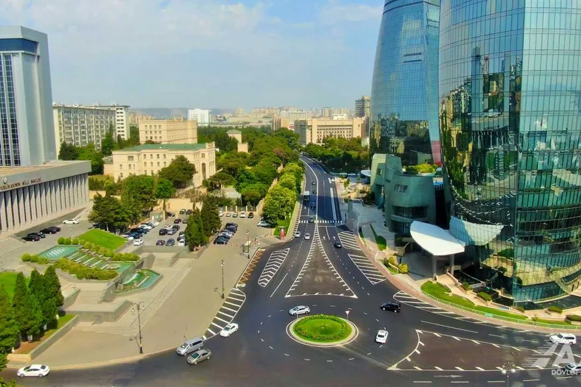 Yay tətili zamanı Bakıda 20 küçə və prospekt təmir olunub