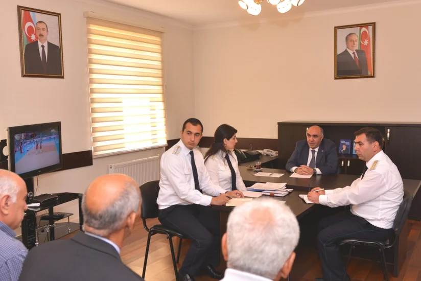 ​Zakir Qaralov işçilərinə vətəndaşların müraciətlərinə baxılması ilə bağlı göstəriş verib