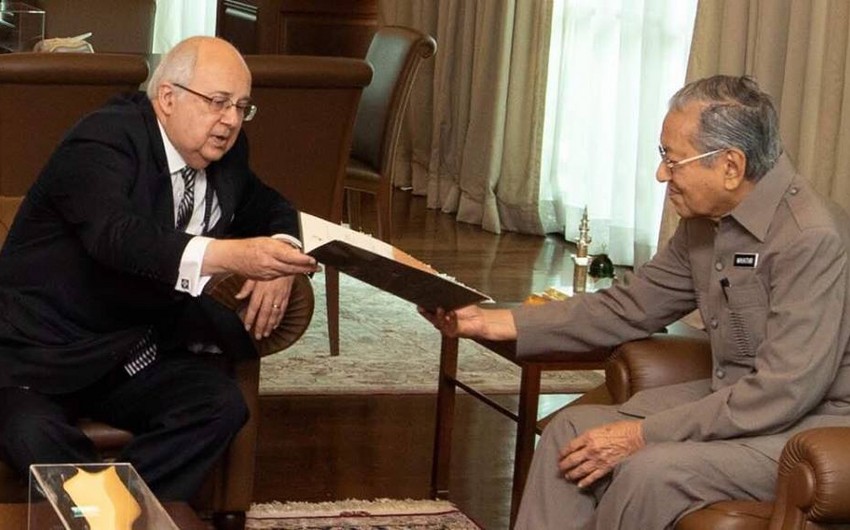 Malayziyanın Baş naziri Nizami Gəncəvi Beynəlxalq Mərkəzinin həmsədrini qəbul edib